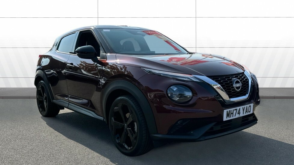 Nissan Juke Tekna Red