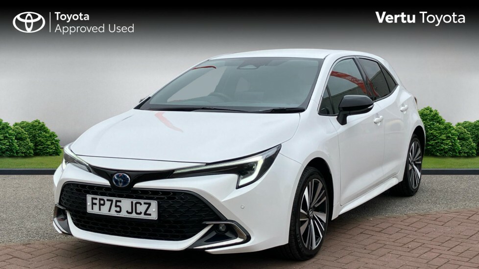 Toyota Corolla Design FP75JCZ White #3