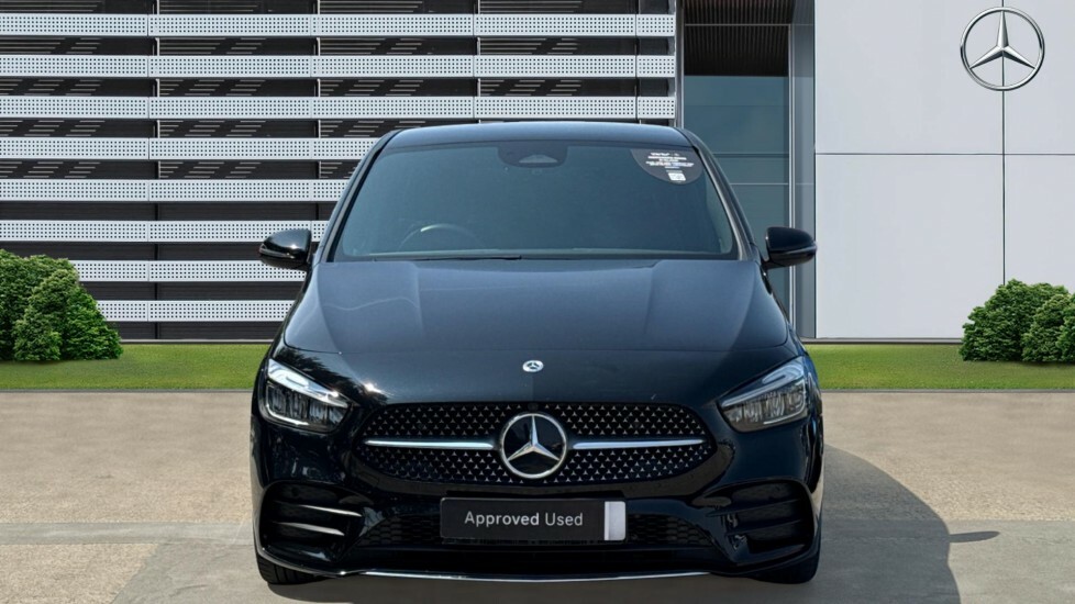 Mercedes-Benz B Class Amg Line Black #3