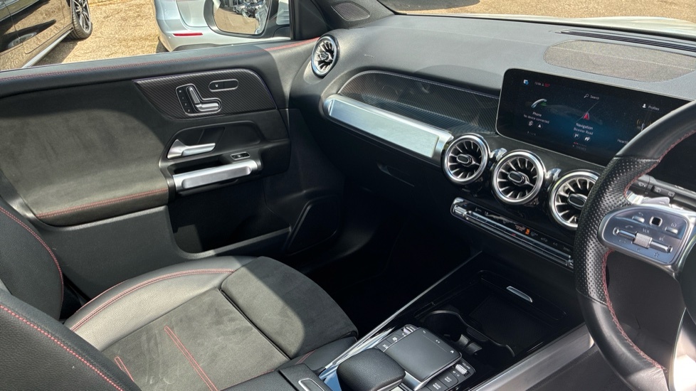 Mercedes-Benz GLB Class 200 Amg Line Premium 7G-tronic White #14