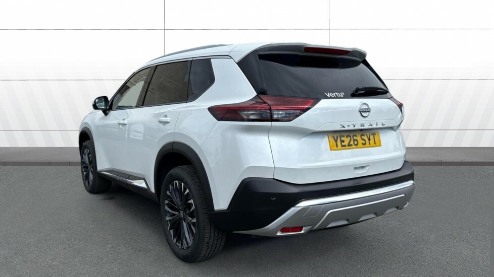 Nissan X-Trail Tekna White #2