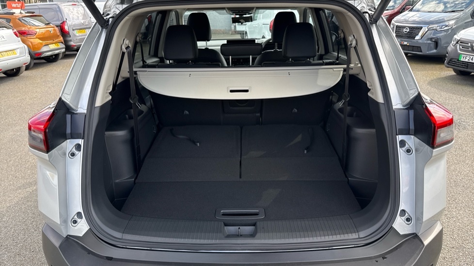 Nissan X-Trail Tekna Silver #4