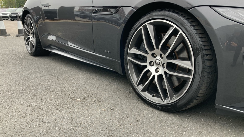 Jaguar F-Type R-dynamic Black Blue #34