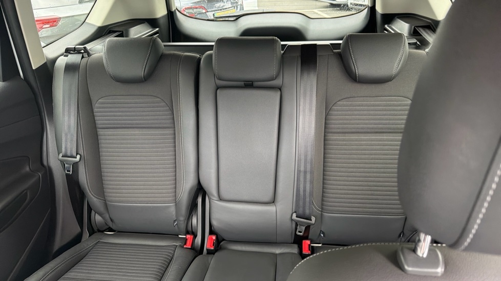 Ford Kuga 1.5 Tdci Zetec Suv Euro 6 Ss White #15