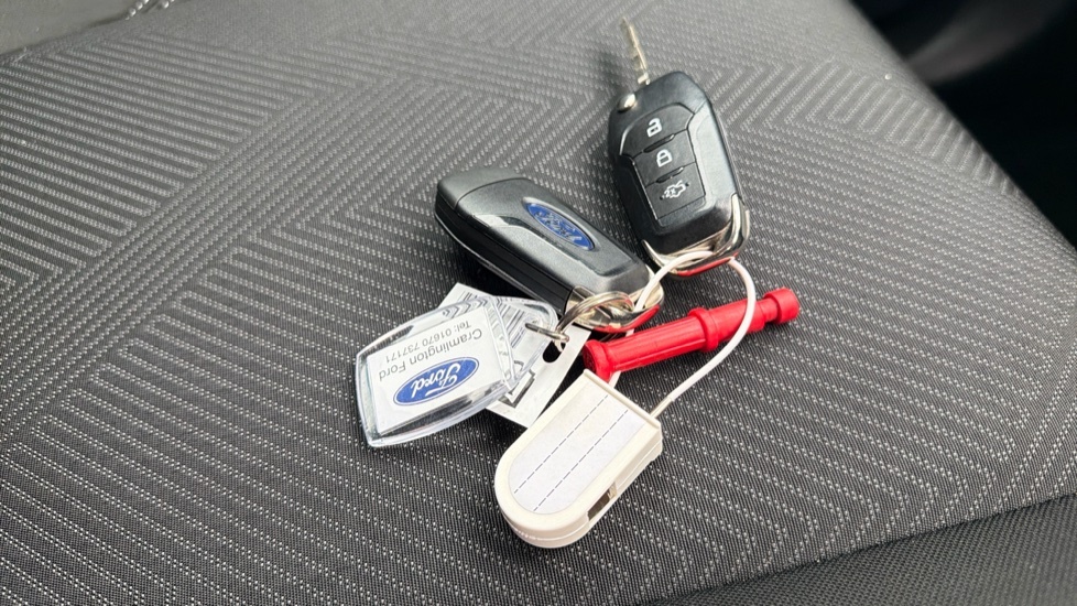 Ford Fiesta Fiesta Titanium X Turbo Black #20