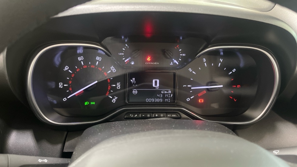 Citroen C3 Aircross 1.2 Puretech 130 Max Eat6 White #18