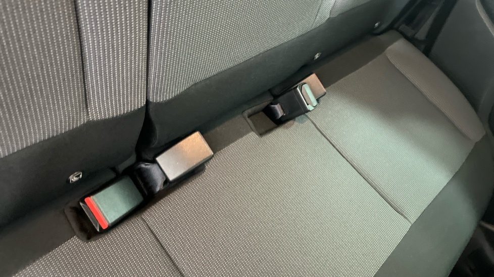 Citroen C3 Aircross 1.2 Puretech 130 Max Eat6 White #17
