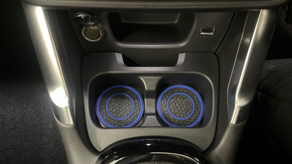 Citroen C3 Aircross 1.2 Puretech 130 Max Eat6 White #36