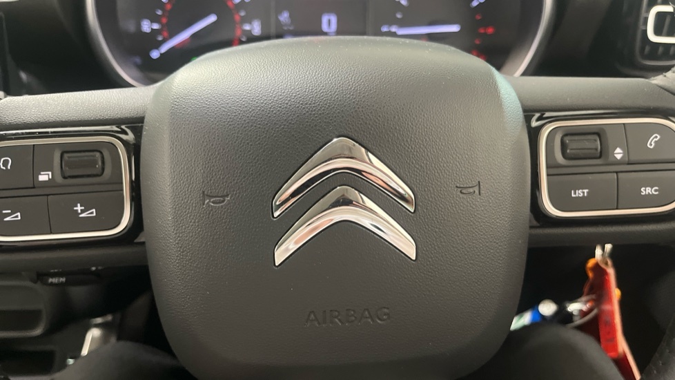 Citroen C3 Aircross 1.2 Puretech 130 Max Eat6 White #22