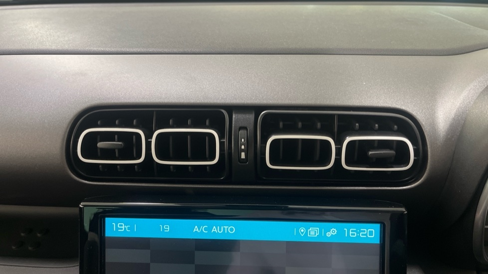 Citroen C3 Aircross 1.2 Puretech 130 Max Eat6 White #41