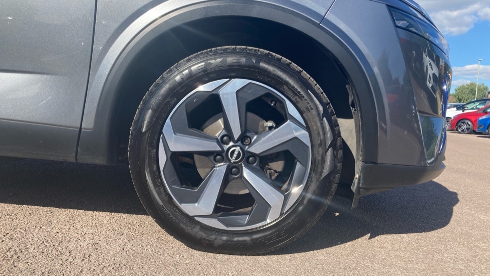 Nissan Qashqai 1.3L N-connecta Black #7