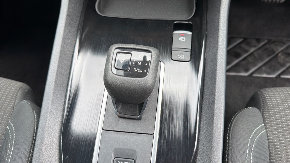 Nissan Qashqai 1.3 Dig-t N-motion Black #13