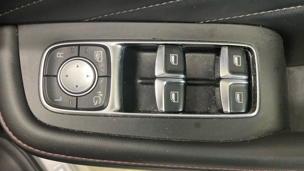 MG HS 1.5 T-gdi 16.6Kwh Se Suv Plug-in Hybrid Black #34