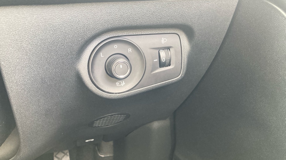 MG ZS 1.5 Se Suv Euro 6 Ss 115 Ps Black #37