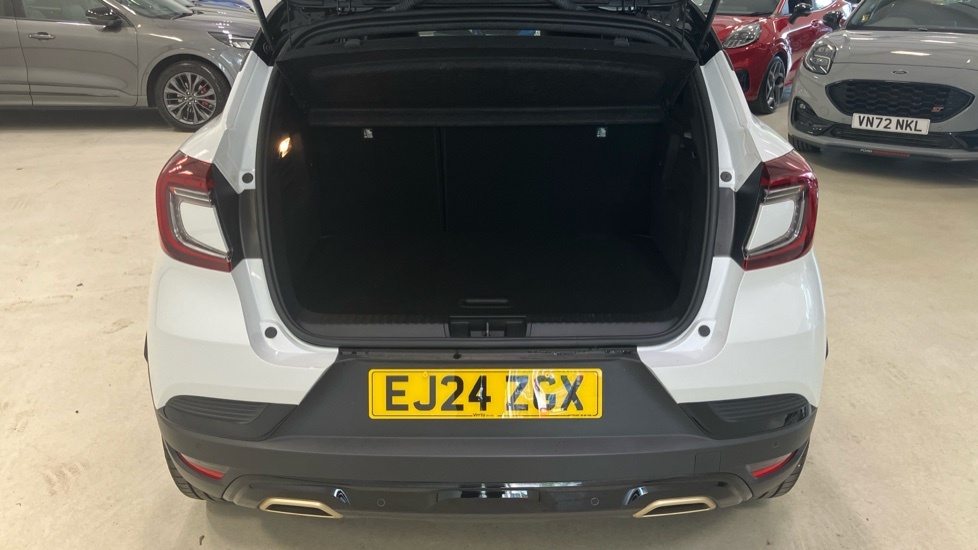 Renault Captur Engineered Black #4