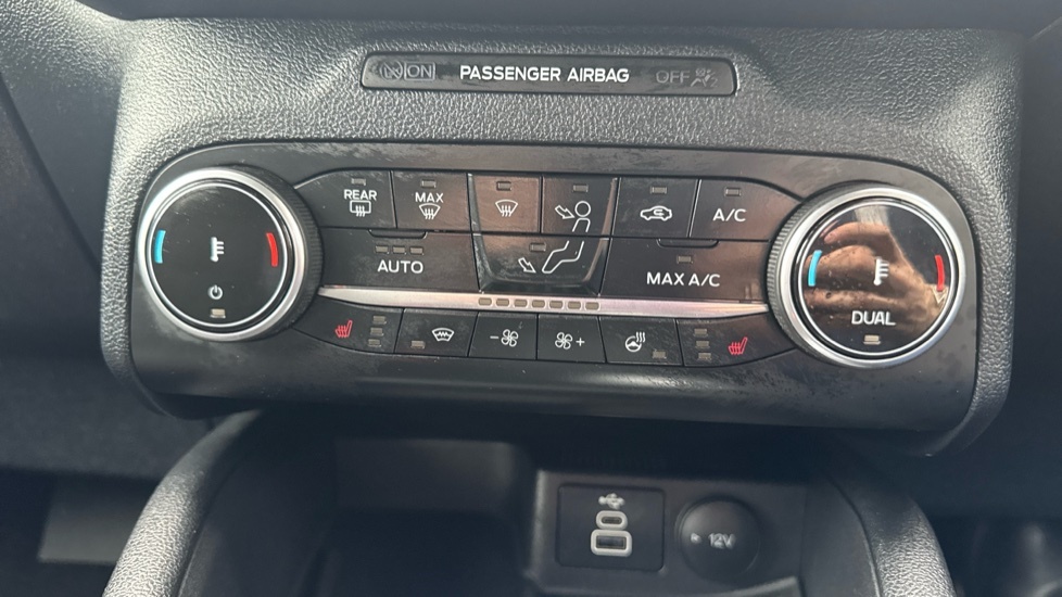 Ford Kuga Kuga St-line Edition 2.5L Duratec Fhev 190P Red #29