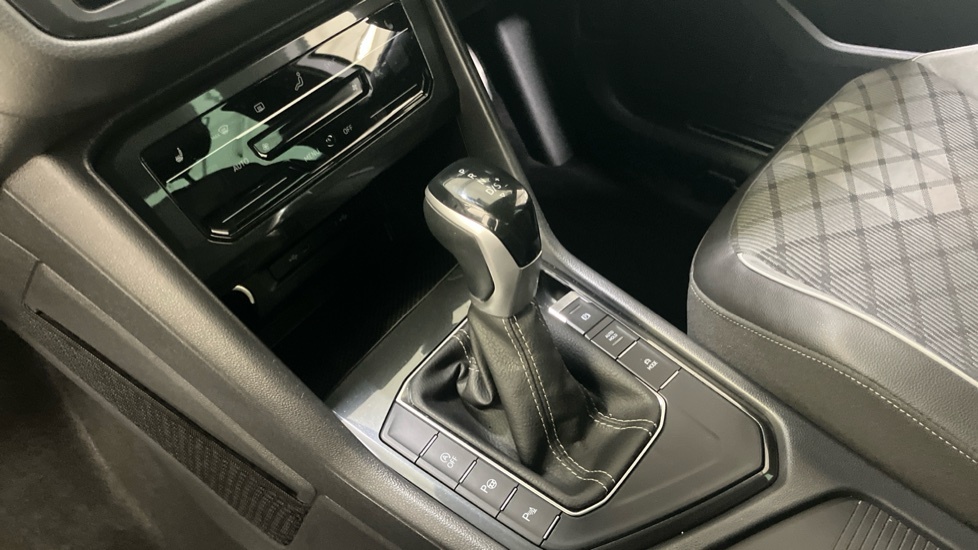 Volkswagen Tiguan 2.0 Tdi Life Black #13