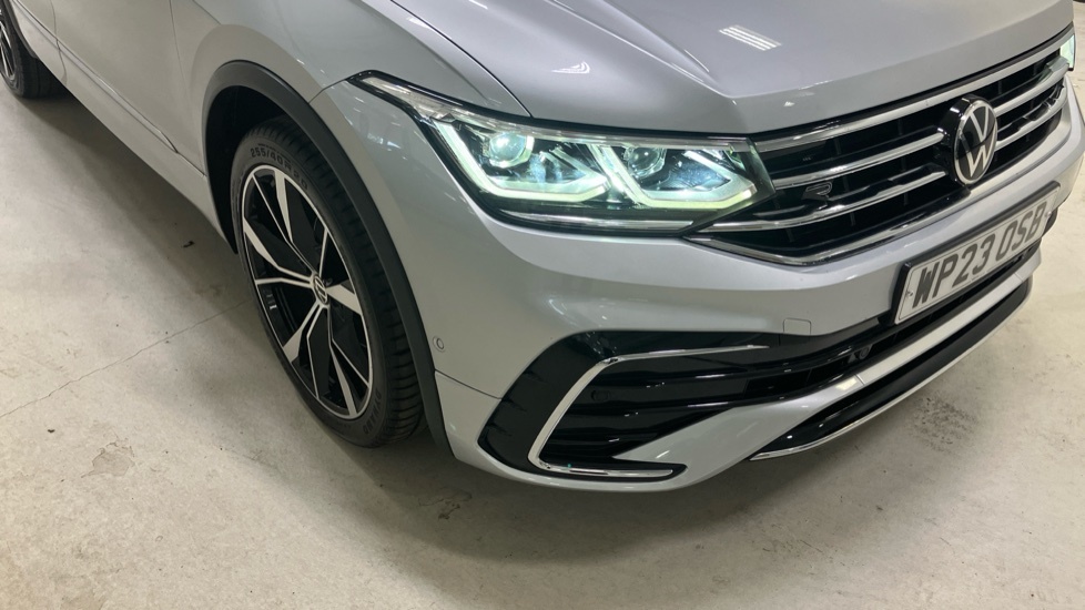 Volkswagen Tiguan 2.0 Tdi Life Black #41