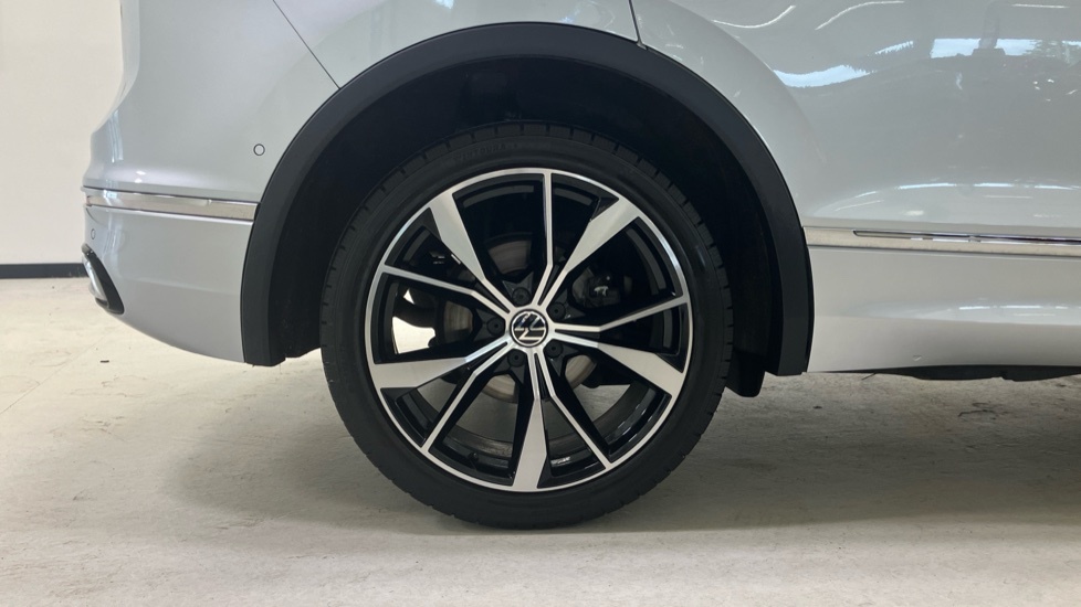 Volkswagen Tiguan 2.0 Tdi Life Black #7