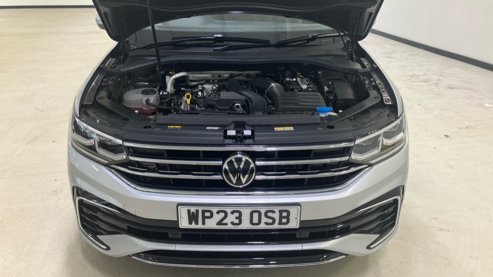 Volkswagen Tiguan 2.0 Tdi Life Black #8