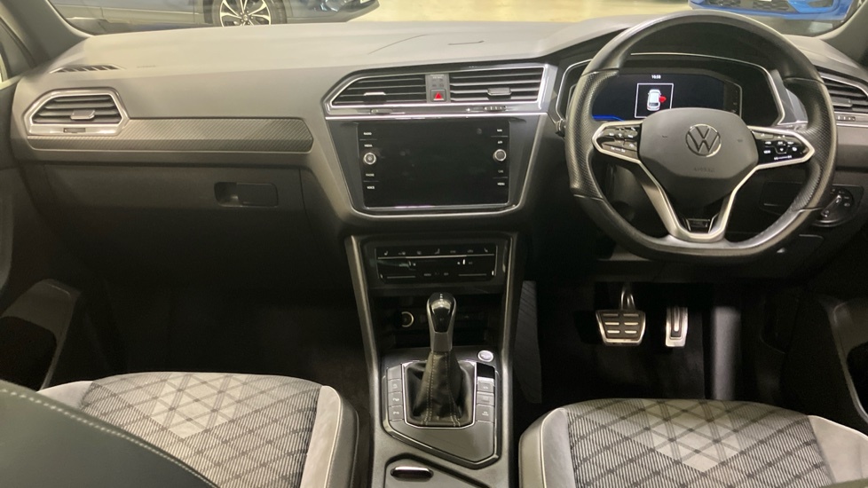 Volkswagen Tiguan 2.0 Tdi Life Black #10