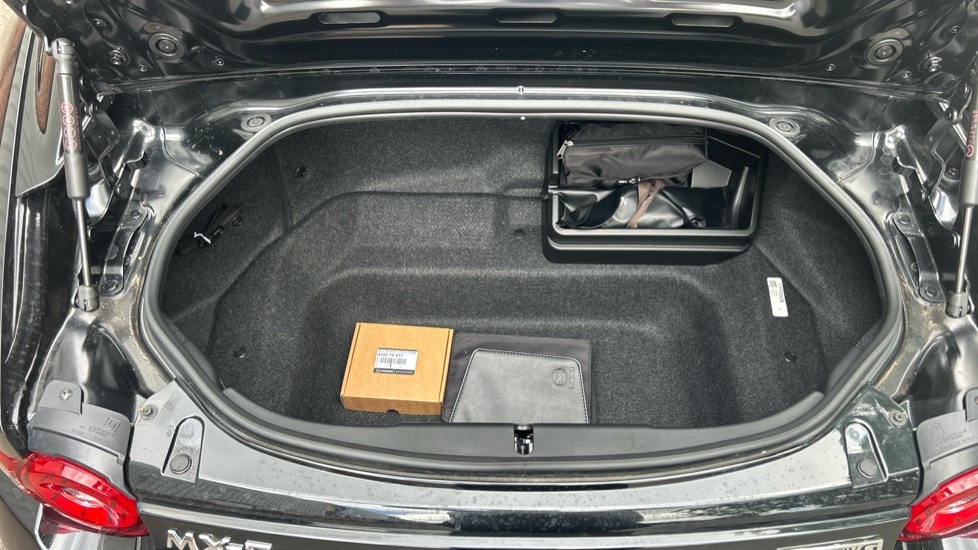 Mazda MX-5 Exclusive-line Black #4