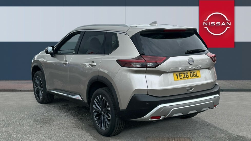 Nissan X-Trail Tekna Silver #2