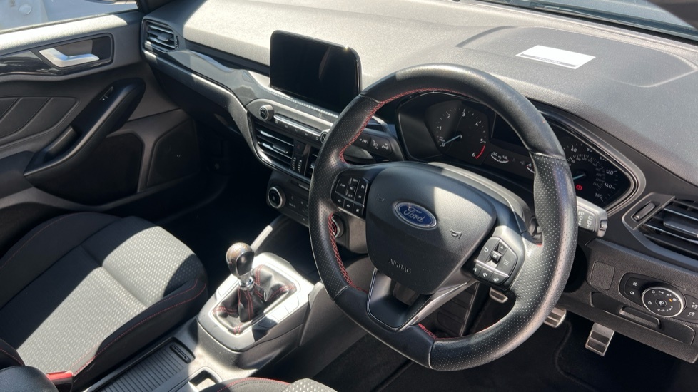 Ford Focus St-line X Non Local Svp 1.0L Ford Ecoboost White #11