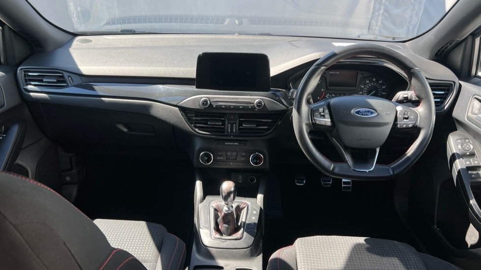 Ford Focus St-line X Non Local Svp 1.0L Ford Ecoboost White #10