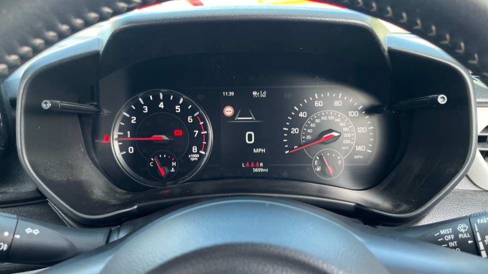 Suzuki Swift 1.2 Dualjet 84Ps Sz-t Hybrid Cvt Red #18