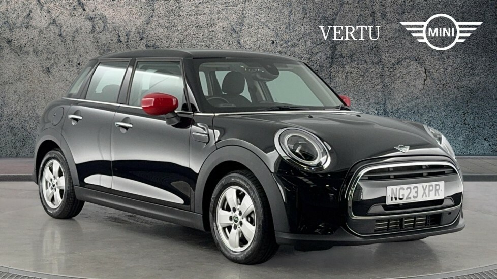 Mini Hatch Cooper Classic Black