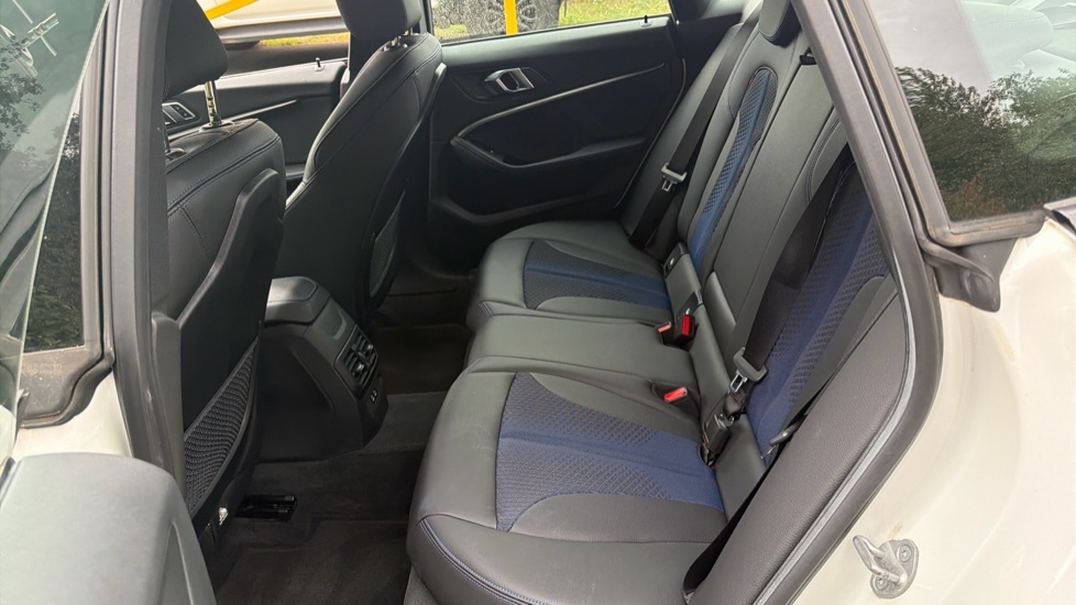 BMW 2 Series 218I 136 M Sport 2022 Blue #16