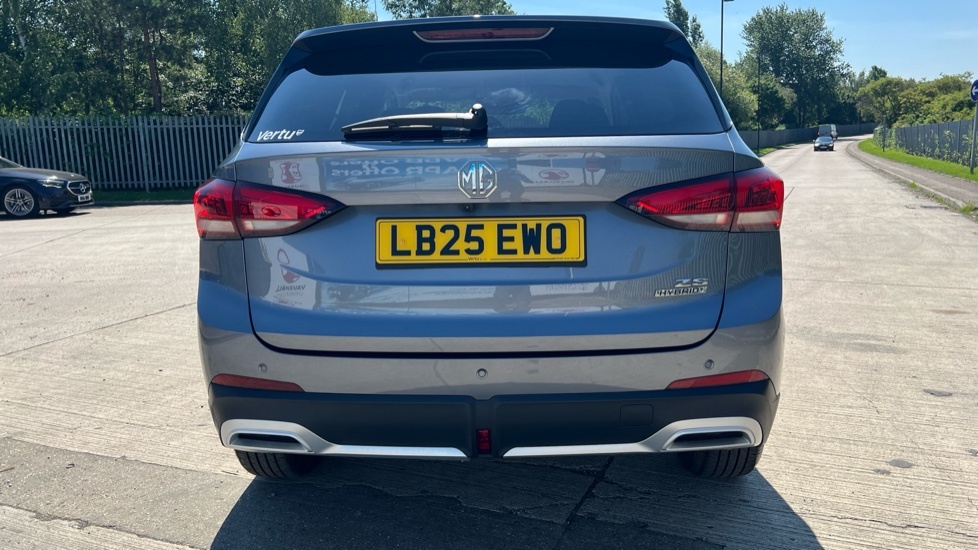 MG ZS 1.5 Hybrid Trophy Suv Hybrid Euro Red #25