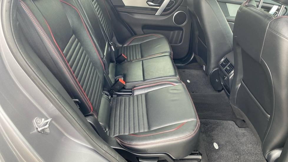 Land Rover Discovery Sport 2.0 D200 R-dynamic Hse 7 Seats Black #36