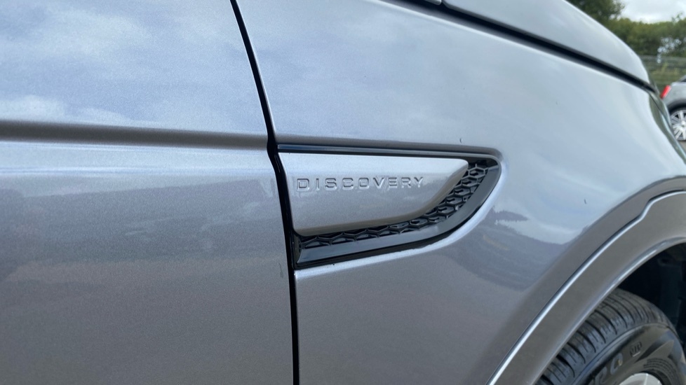 Land Rover Discovery Sport 2.0 D200 R-dynamic Hse 7 Seats Black #26