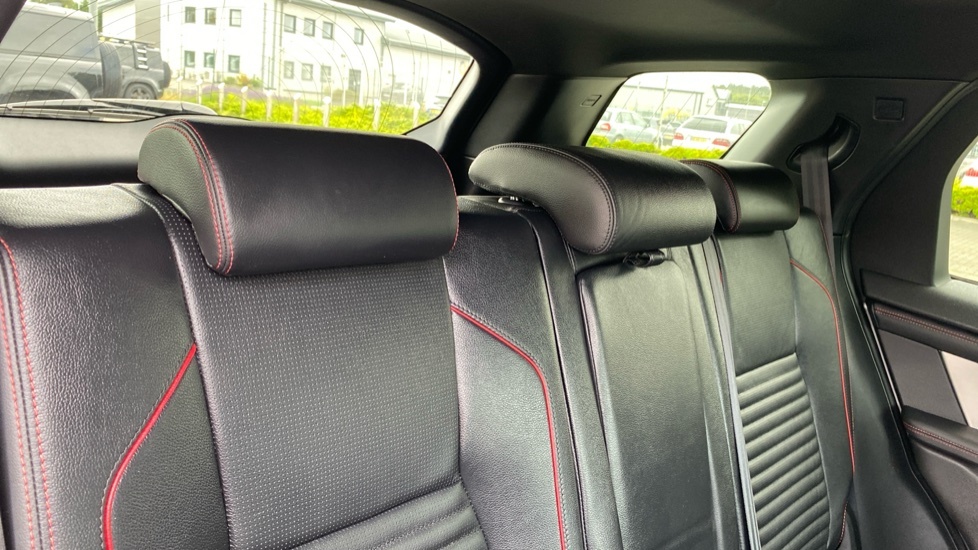 Land Rover Discovery Sport 2.0 D200 R-dynamic Hse 7 Seats Black #37