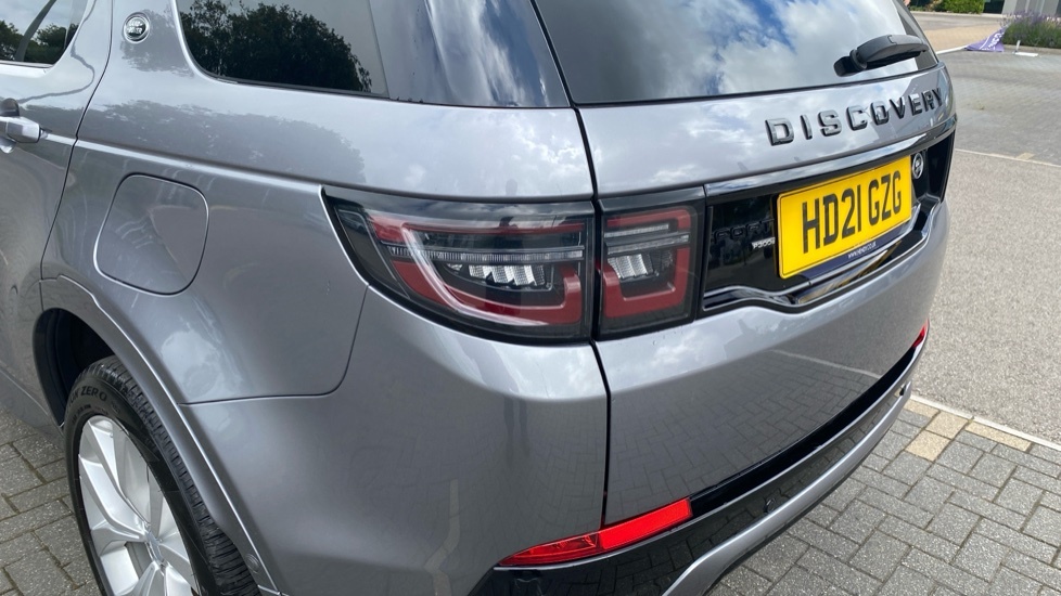 Land Rover Discovery Sport 2.0 D200 R-dynamic Hse 7 Seats Black #19