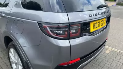 Land Rover Discovery Sport 2.0 D165 R-dynamic S Plus Pan Roof - Full White #19