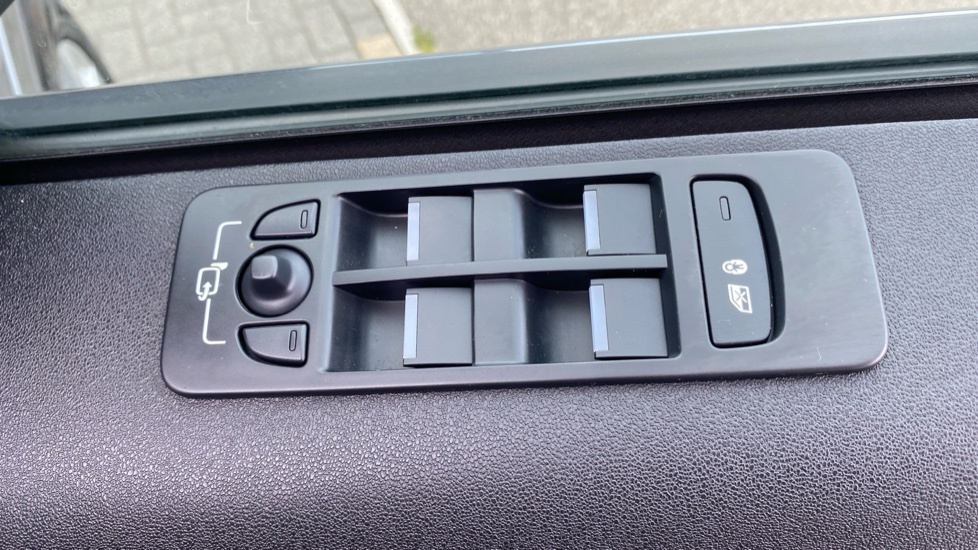 Land Rover Discovery Sport 2.0 D200 R-dynamic Hse 7 Seats Black #41