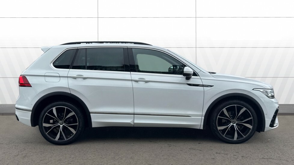 Volkswagen Tiguan R-line MD21WML White #5