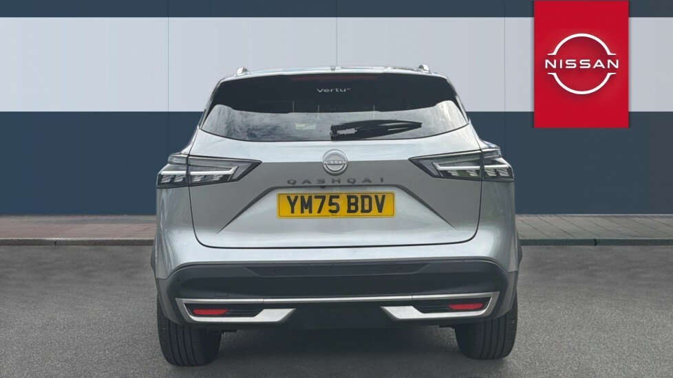 Nissan Qashqai 1.3 Dig-t Mh 158 N-connecta Xtronic Silver #6