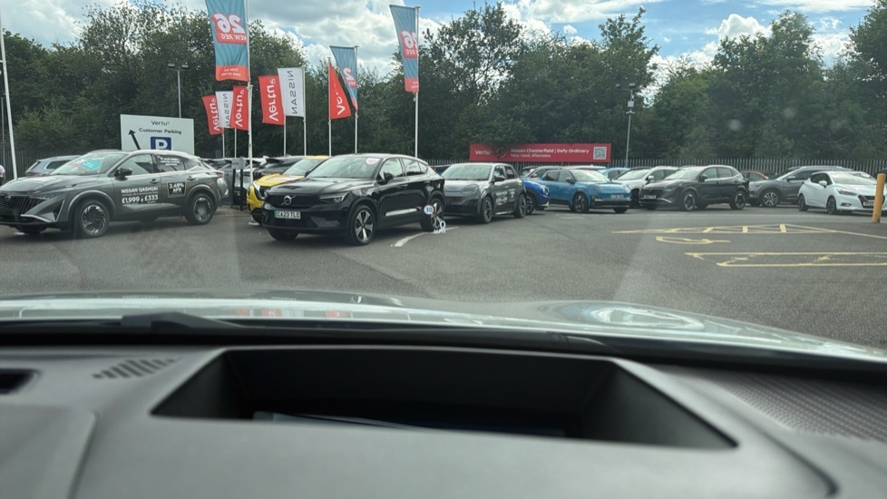 Nissan Qashqai 1.3 Dig-t Mh 158 N-connecta Xtronic Silver #25