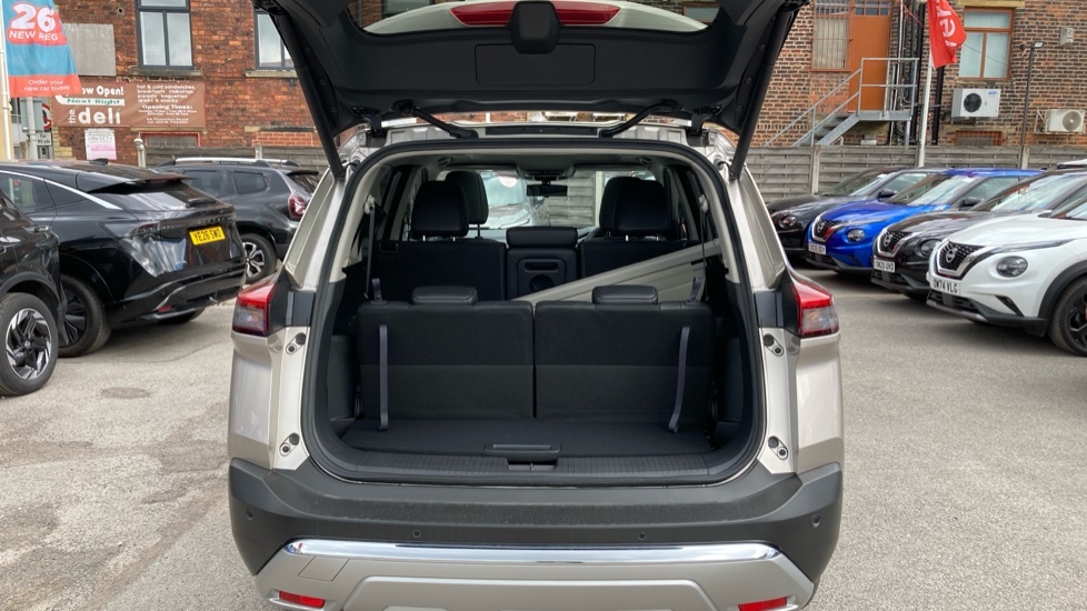 Nissan X-Trail Tekna Silver #4