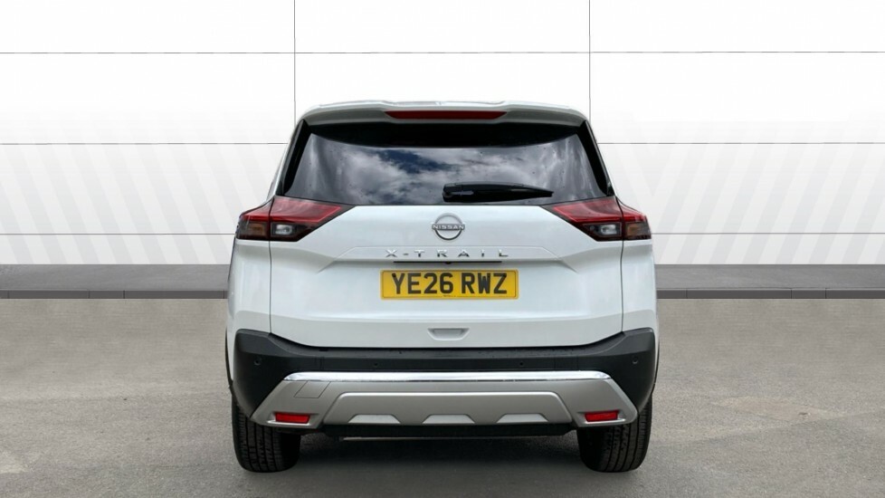 Nissan X-Trail Tekna White #6