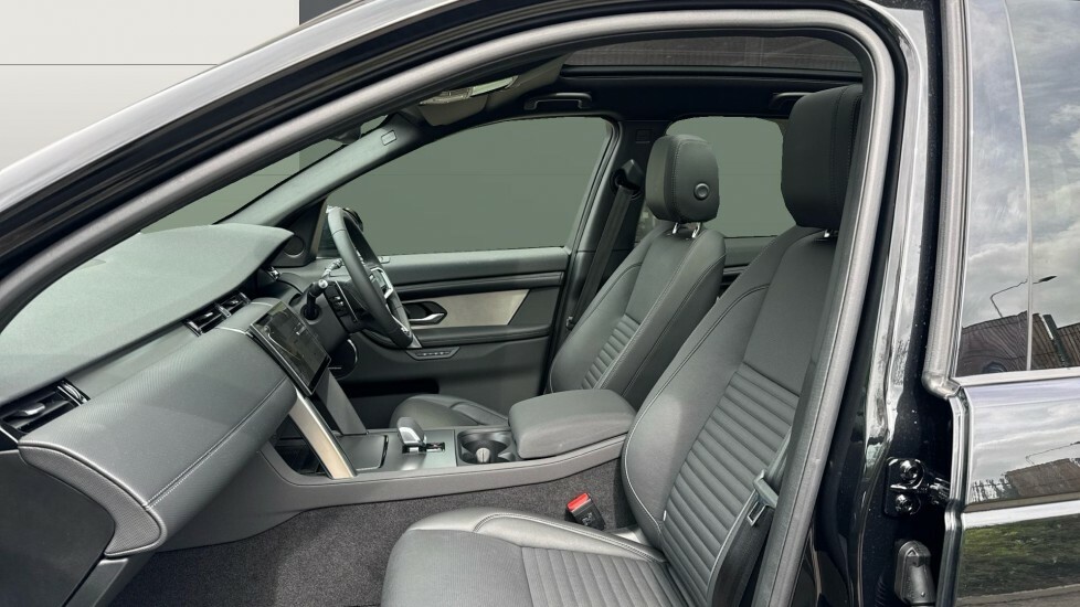 Land Rover Discovery Sport Dynamic Se Black #3