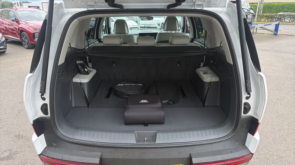 Hyundai Santa Fe Ultimate White #4