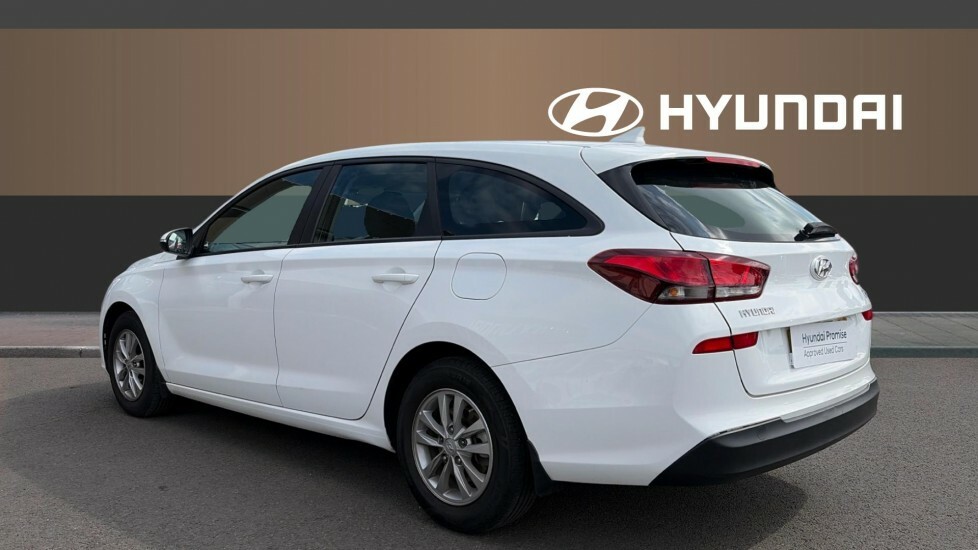 Hyundai I30 S WU18ECV White #2