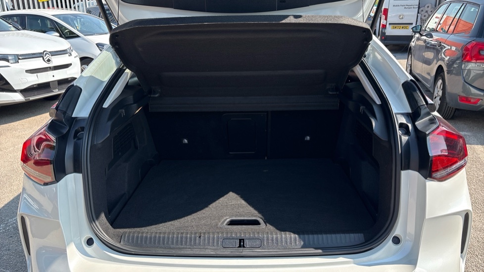 Citroen C4 Shine Plus AV23BJU White #4