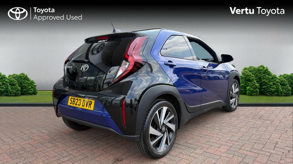 Toyota Aygo X Edge Blue #2