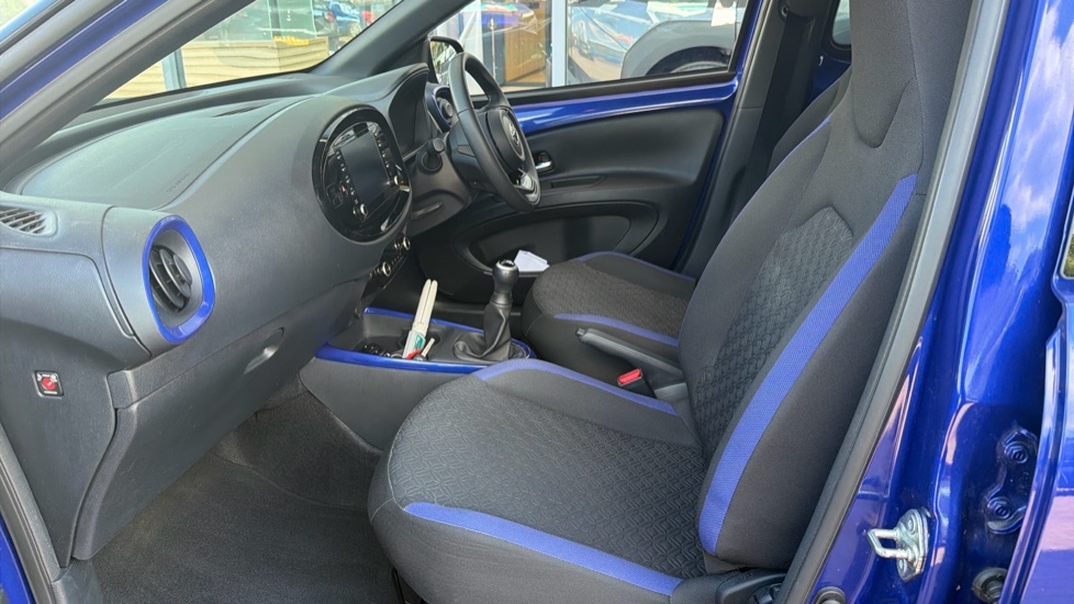 Toyota Aygo X Edge Blue #5